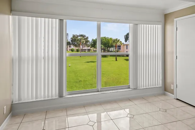 $1,800 | 1421 Northwest 20th Avenue, Unit 204, Delray Beach, FL 33445