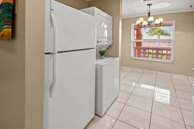 $1,800 | 1421 Northwest 20th Avenue, Unit 204, Delray Beach, FL 33445