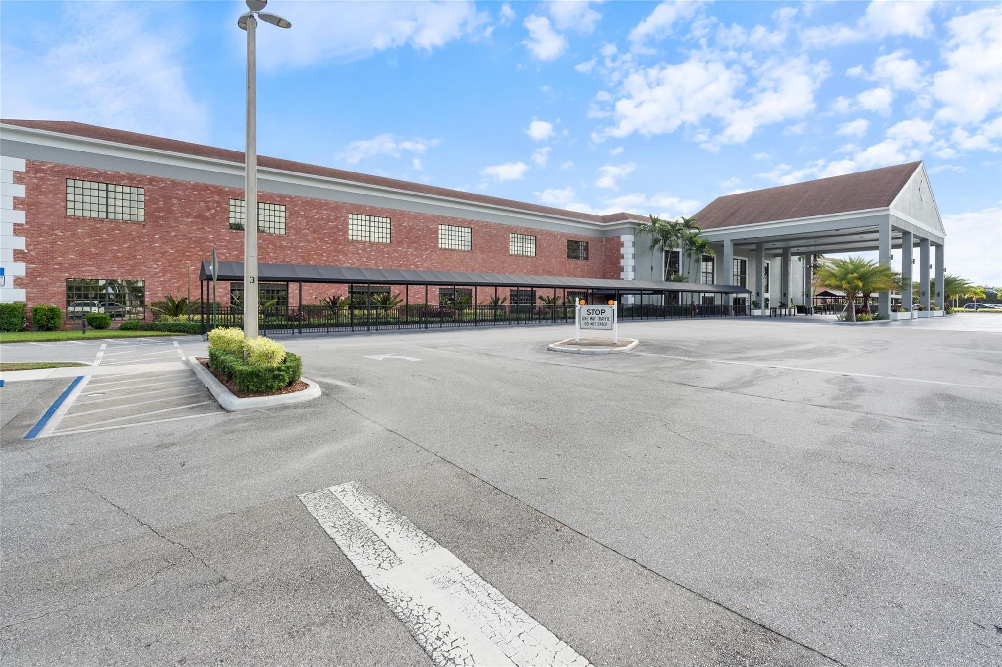 272 Dorset G Boca Raton, FL 33434 - Photo 26 of 50 Clubhouse Exterior