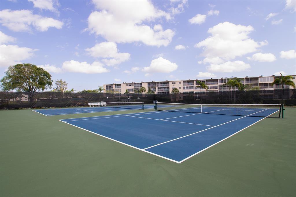 272 Dorset G Boca Raton, FL 33434 - Photo 47 of 50 Tennis Courts