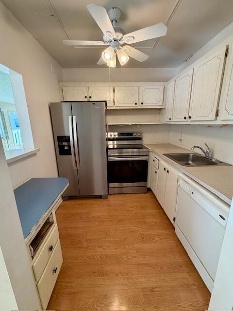 272 Dorset G Boca Raton, FL 33434 - Photo 9 of 50 Newer kitchen appliances