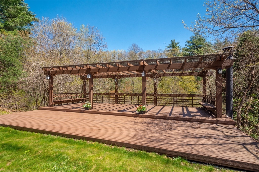 53 Stonehedge Road Lincoln, MA 01773 - Photo 38 of 42 Gallery Image 38