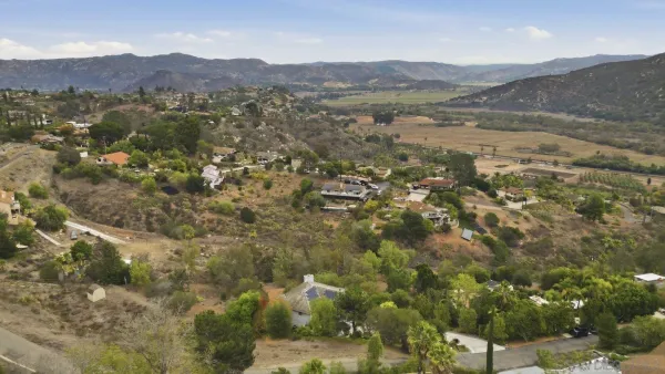 $1,550,000 | 3132 Don Rolando, Escondido, CA 92025