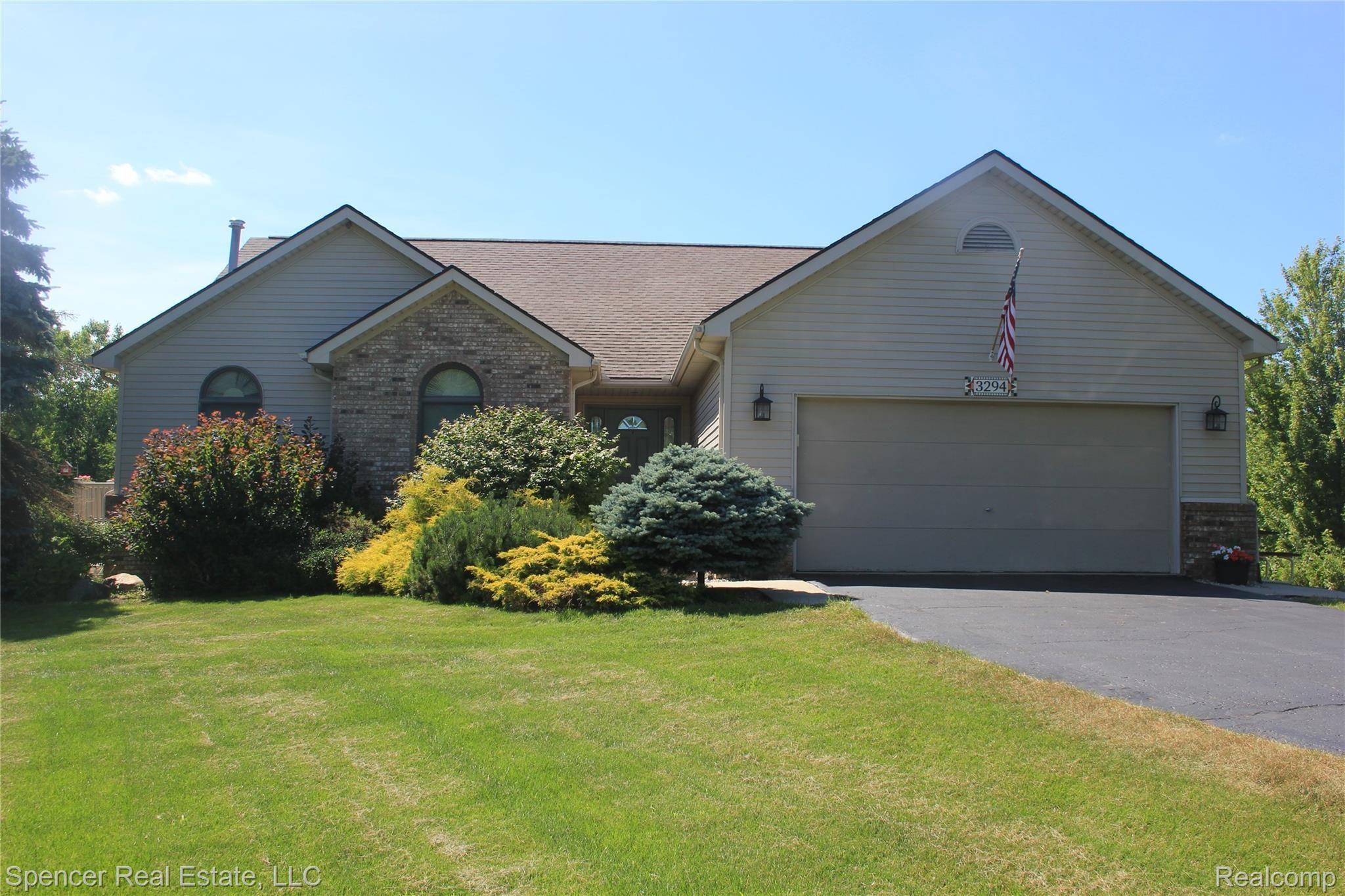 3294 Rochester Road Dryden, MI 48428 - Photo 1 of 25 IMG_5873.JPG