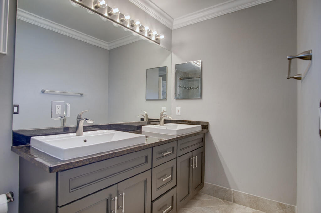 12354 Cascades Pointe Drive Boca Raton, FL 33428 - Photo 50 of 53 Upstairs Bathroom