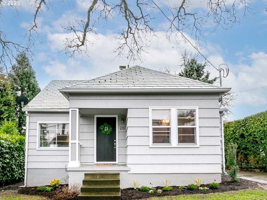 20 Southwest Bancroft Street Portland, OR 97239 - Photo 1 of 31 Gallery Image 1