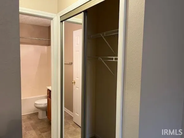 $1,395 | 3533 Pigeonbrook Court, Evansville, IN 47715