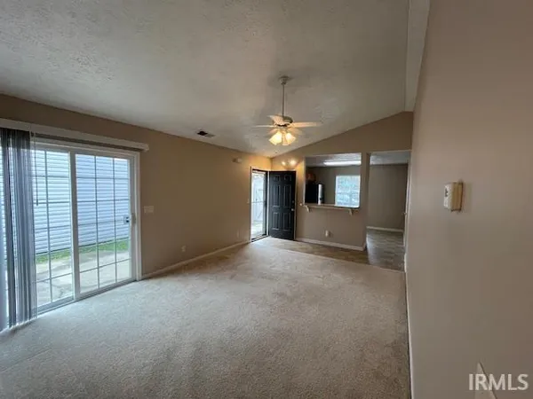 $1,395 | 3533 Pigeonbrook Court, Evansville, IN 47715