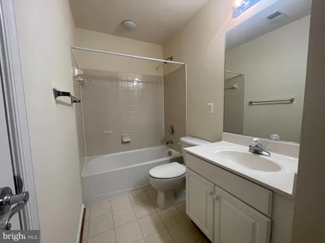 $3,050 | 41851 Cinnabar Square, Aldie, VA 20105