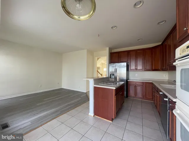 $3,050 | 41851 Cinnabar Square, Aldie, VA 20105