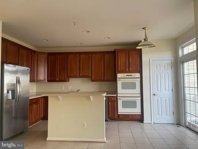 $3,050 | 41851 Cinnabar Square, Aldie, VA 20105