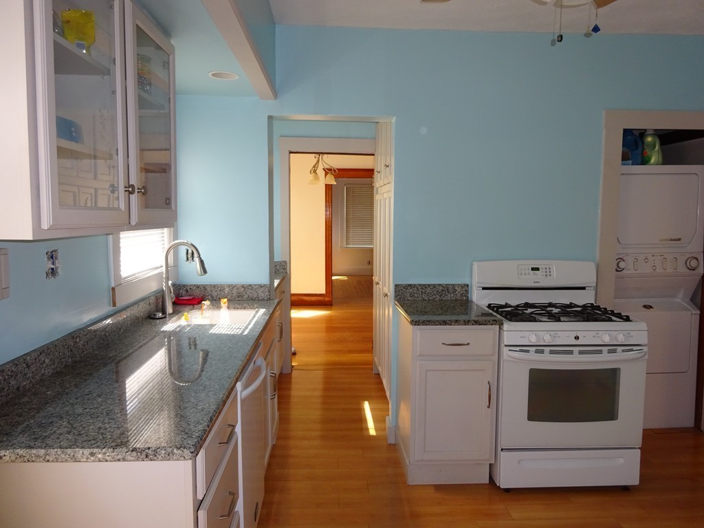 19 Russell Road Somerville, MA 02144 - Photo 9 of 17 Gallery Image 9