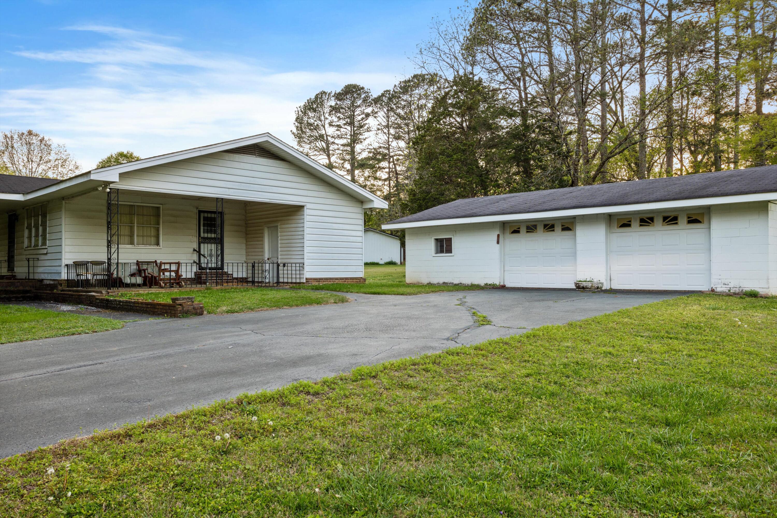 7913 Hale Road Hixson, TN 37343 - Photo 4 of 26 09-2M6A4833