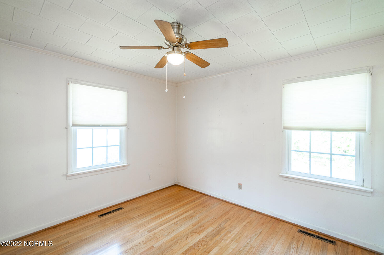 212 Arnolds Beach Road Roper, NC 27970 - Photo 24 of 35 212ArnoldsBeachRd030