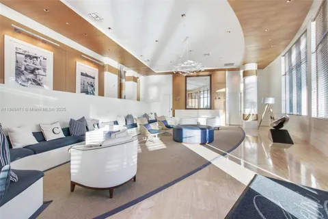 $3,200,000 | 1445 16th Street, Unit 602, Miami Beach, FL 33139