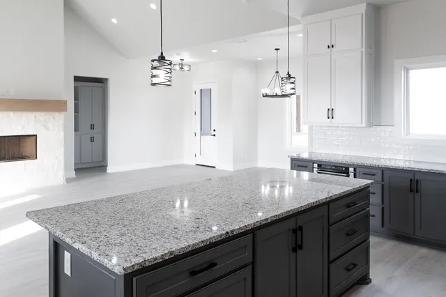 $489,000 | 4062 South Fm 168, Ropesville, TX 79358