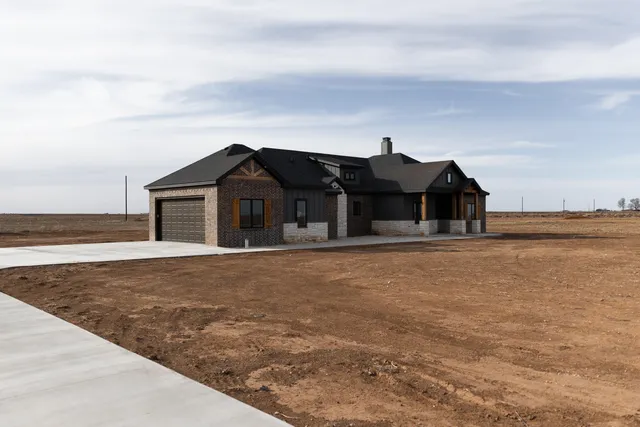 $489,000 | 4062 South Fm 168, Ropesville, TX 79358