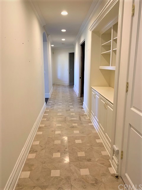 3930 Coral Place Calabasas, CA 91302 - Photo 29 of 50 a bathroom with a tub