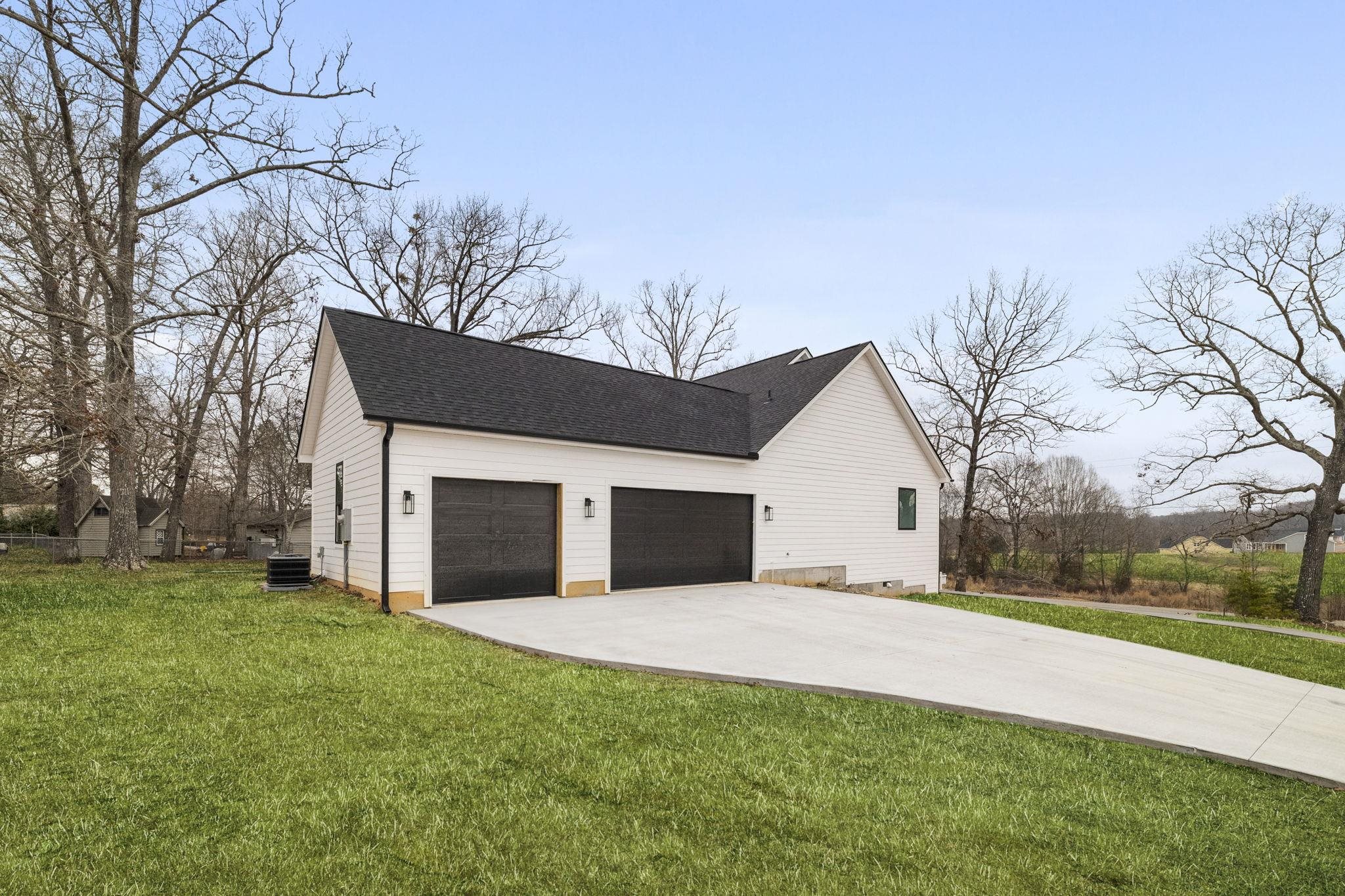 181 State Rd S-42-7055 Campobello, SC 29322 - Photo 4 of 31