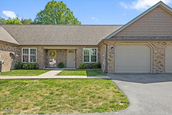 $189,000 | 61 Chatfield Square, Unit 61, Johnson City, TN 37615