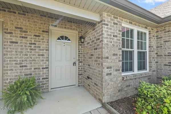 $189,000 | 61 Chatfield Square, Unit 61, Johnson City, TN 37615