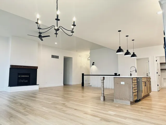 $649,900 | 16420 Sleepy Hollow Drive, Fenton, MI 48430