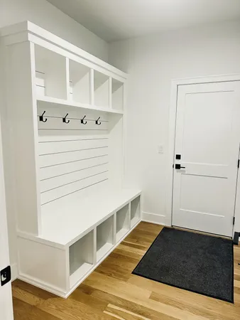 $649,900 | 16420 Sleepy Hollow Drive, Fenton, MI 48430