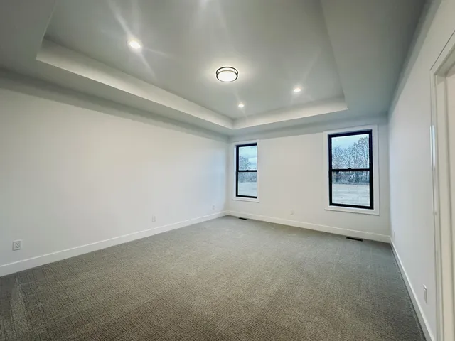 $649,900 | 16420 Sleepy Hollow Drive, Fenton, MI 48430