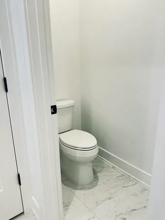 $649,900 | 16420 Sleepy Hollow Drive, Fenton, MI 48430