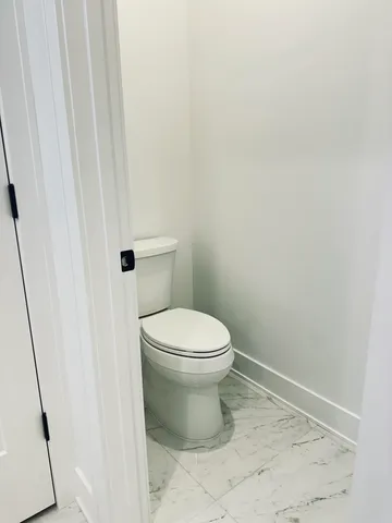 $649,900 | 16420 Sleepy Hollow Drive, Fenton, MI 48430