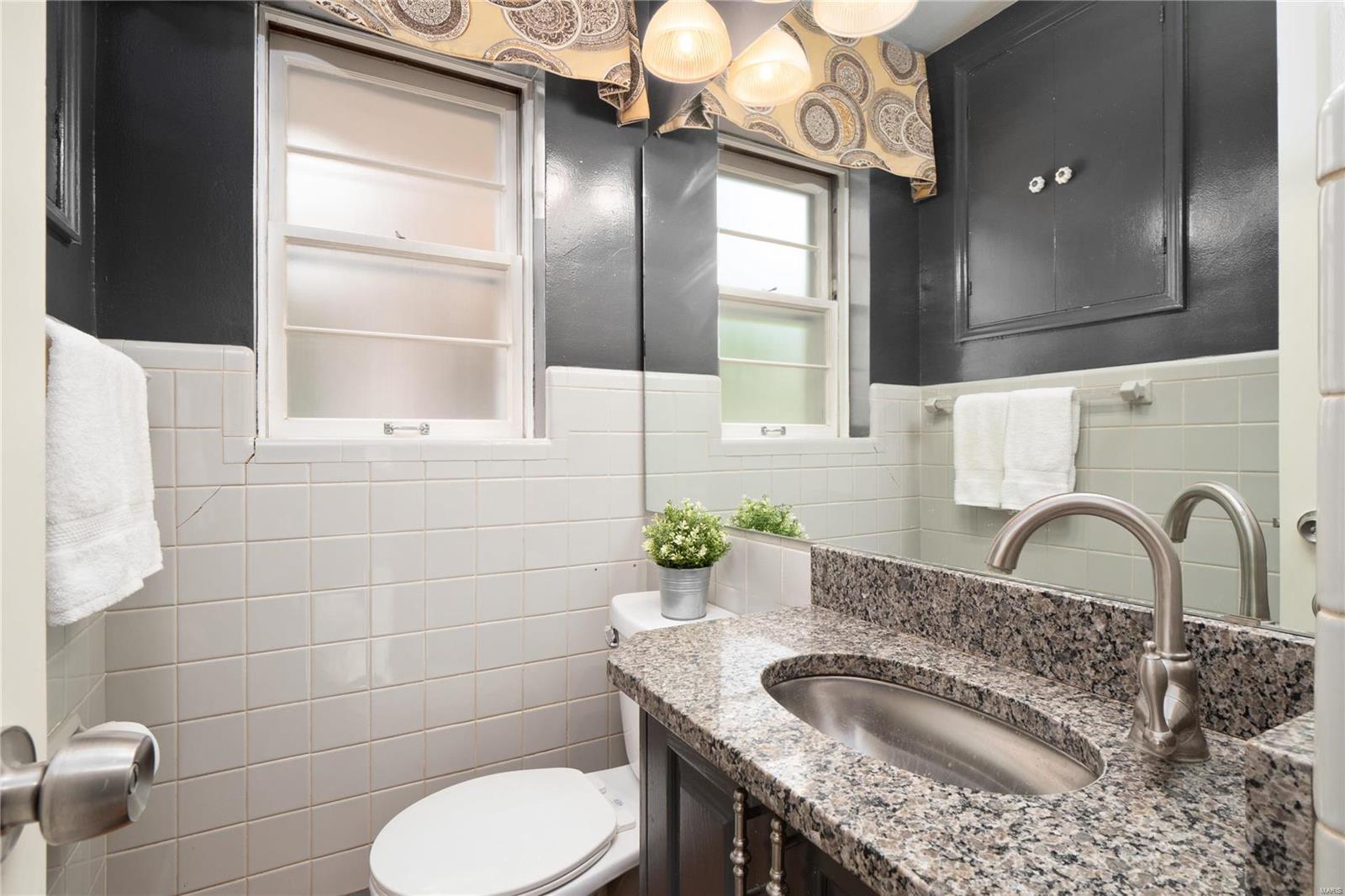 711 Hawbrook Road Glendale, MO 63122 - Photo 12 of 26 Gallery Image 12