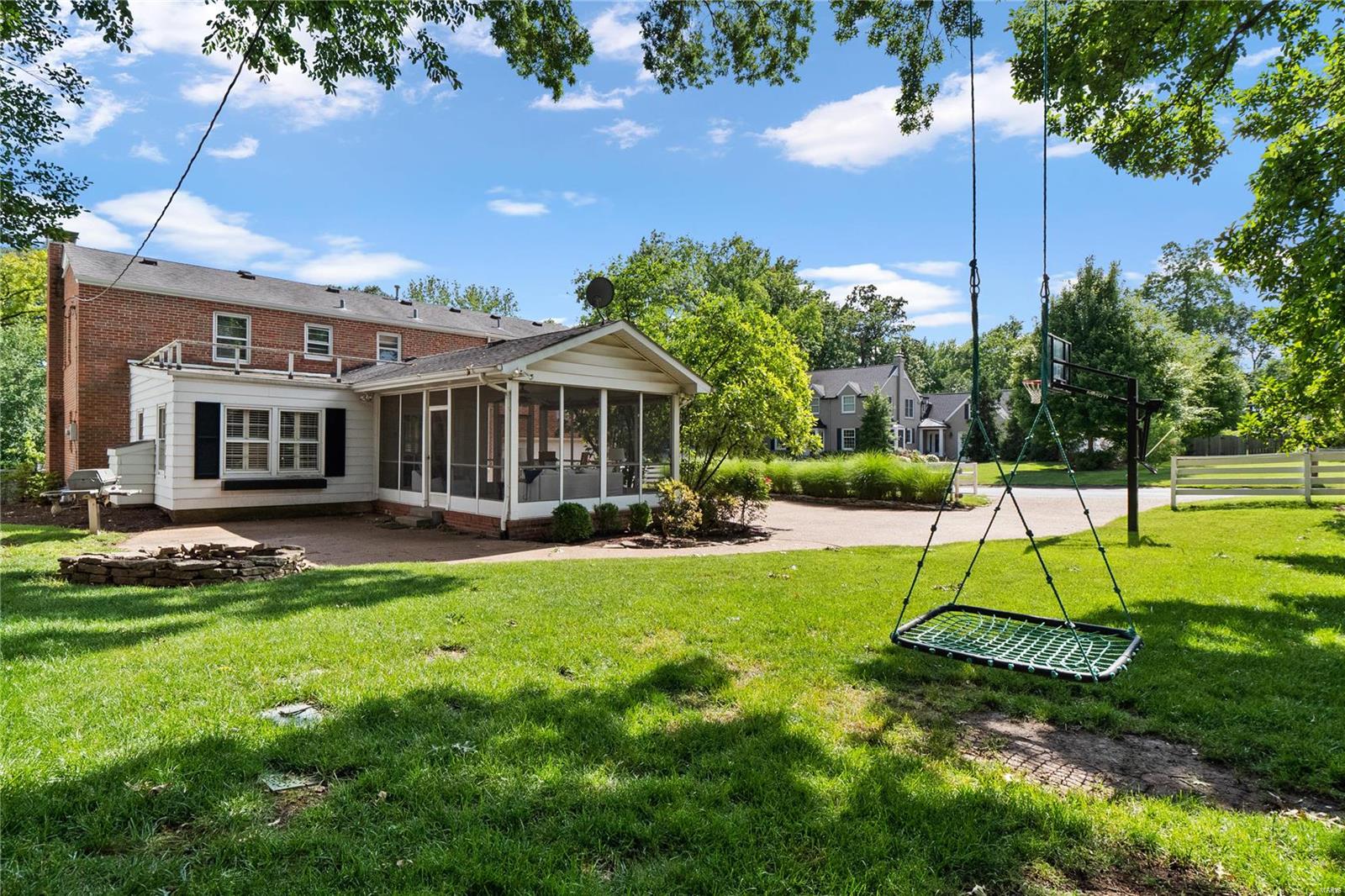 711 Hawbrook Road Glendale, MO 63122 - Photo 25 of 26 Gallery Image 25