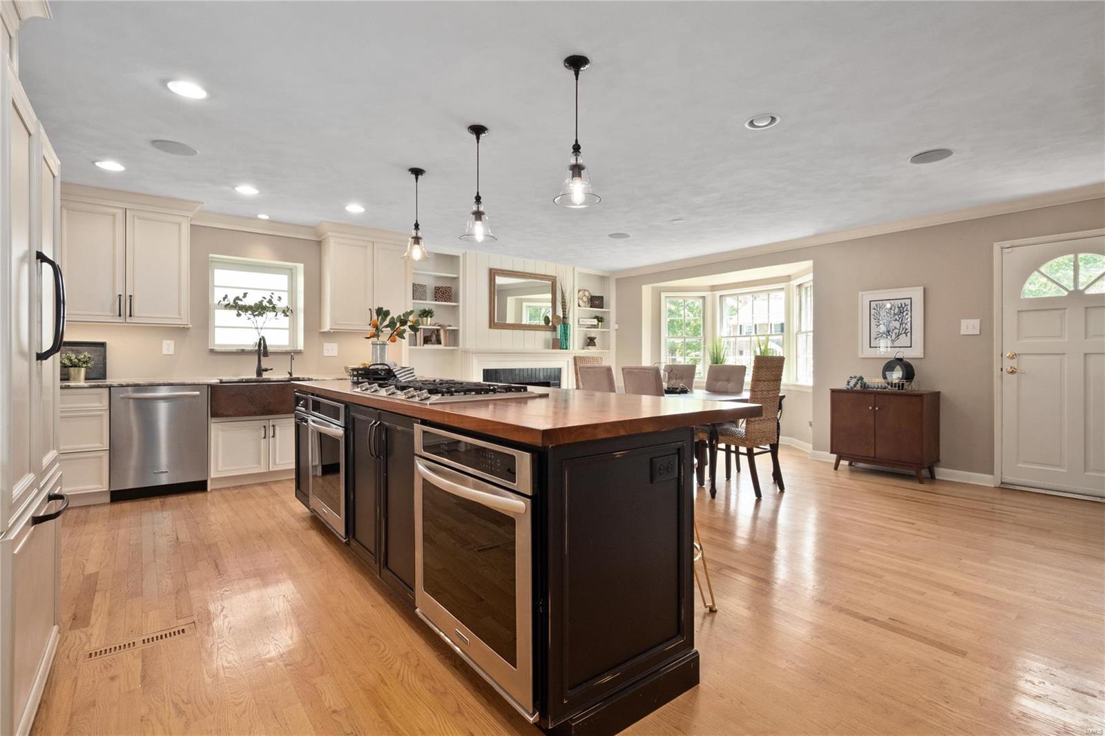 711 Hawbrook Road Glendale, MO 63122 - Photo 4 of 26 Gallery Image 4