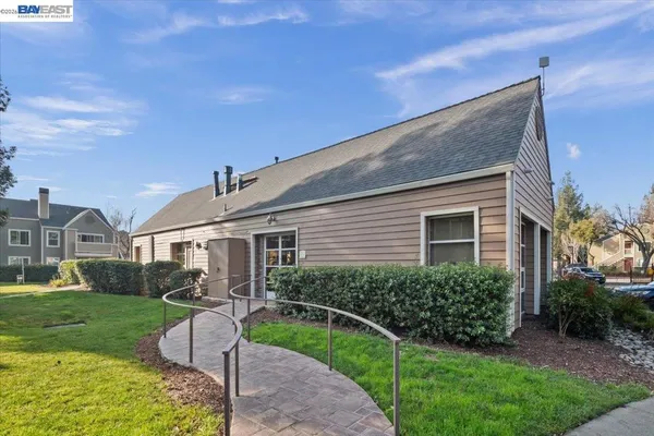 $2,250 | 215 Reflections Drive, San Ramon, CA 94583