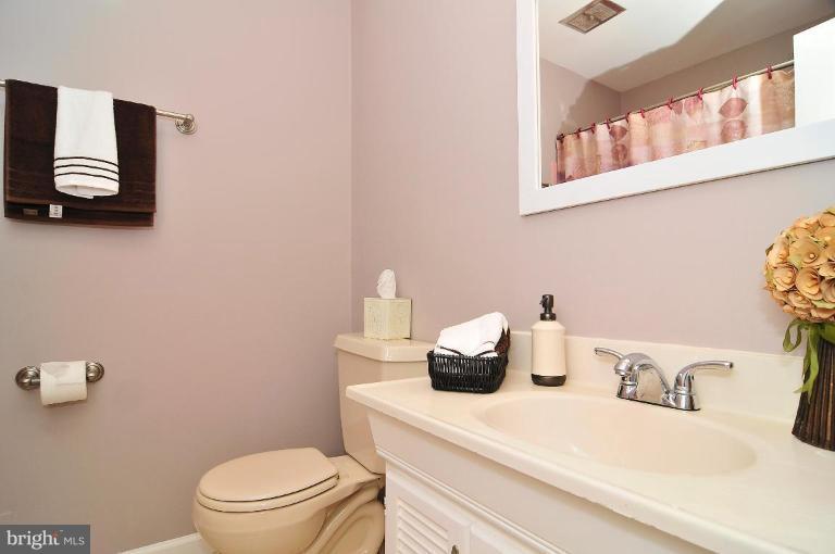 10605 Glenwild Road Silver Spring, MD 20901 - Photo 14 of 15 Bath #2