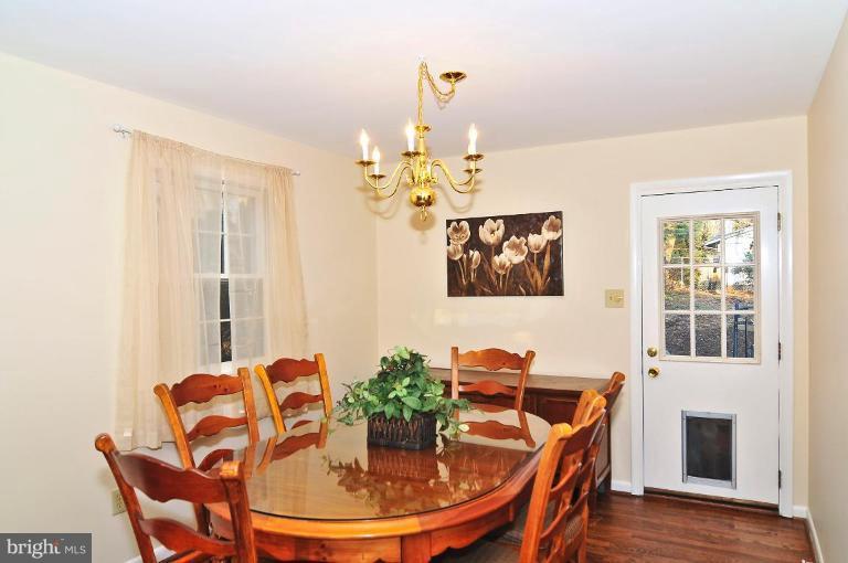 10605 Glenwild Road Silver Spring, MD 20901 - Photo 4 of 15 Dining Room