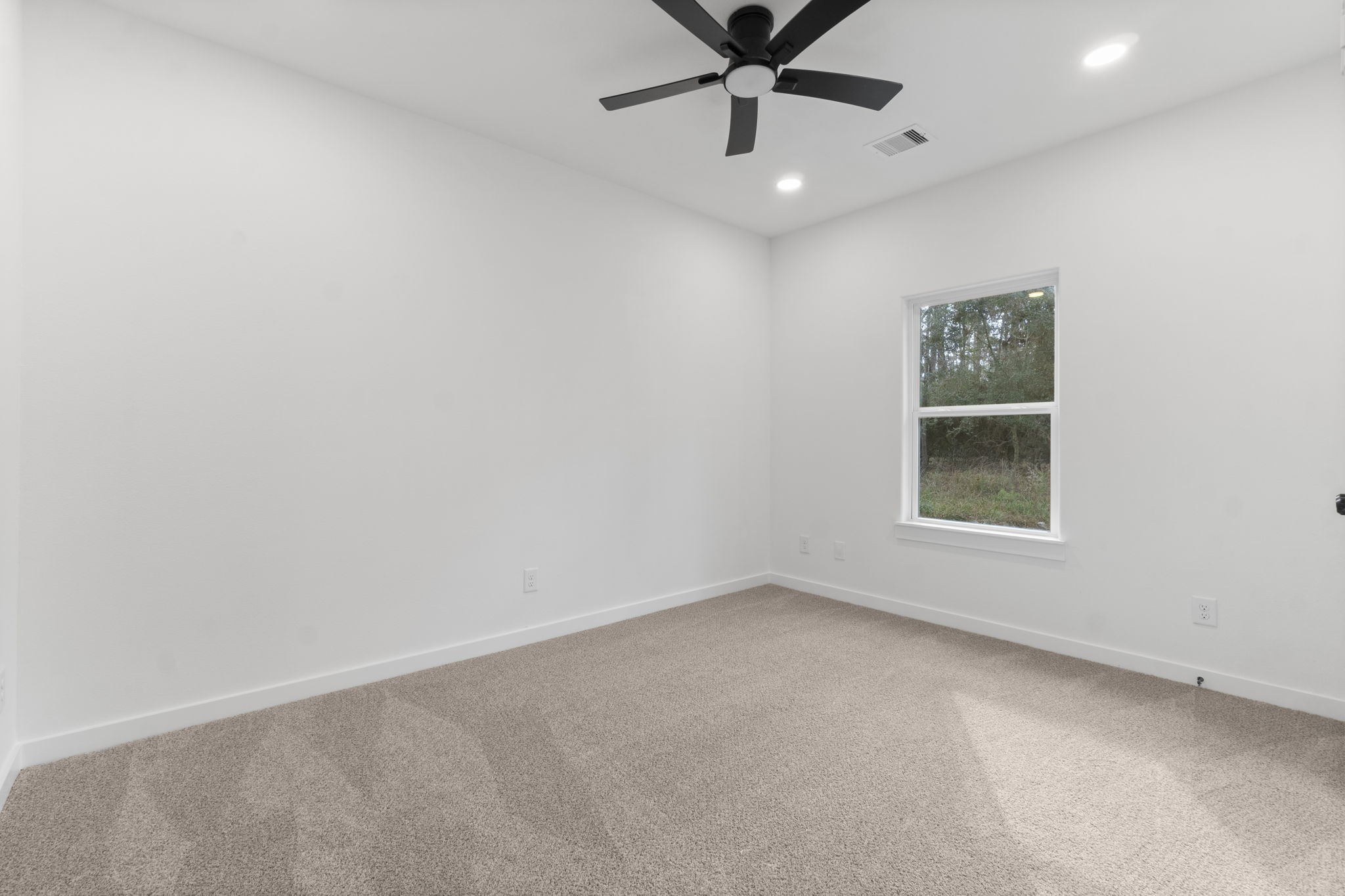34 Cottonwood Trinity, TX 75862 - Photo 16 of 44 2nd Bedroom