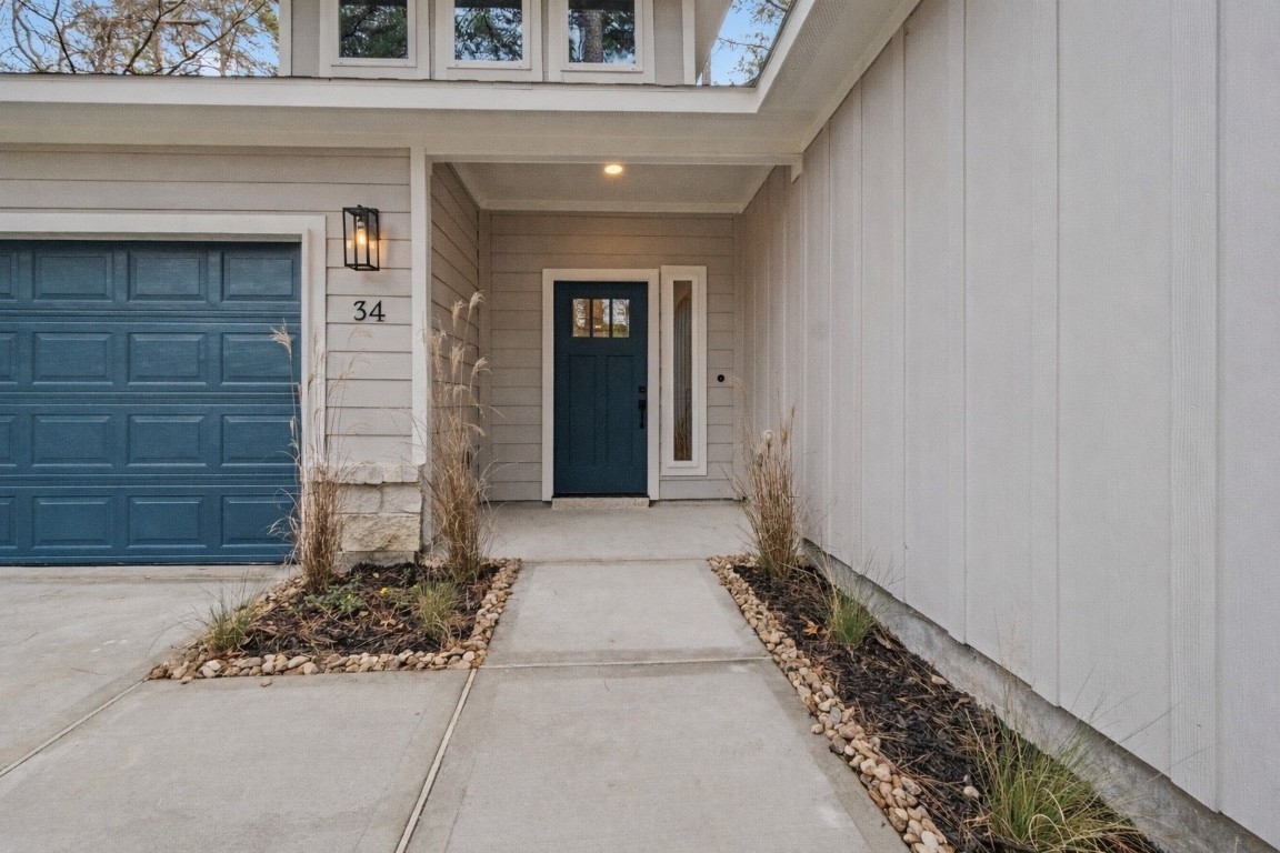 34 Cottonwood Trinity, TX 75862 - Photo 2 of 44 a front view of a house