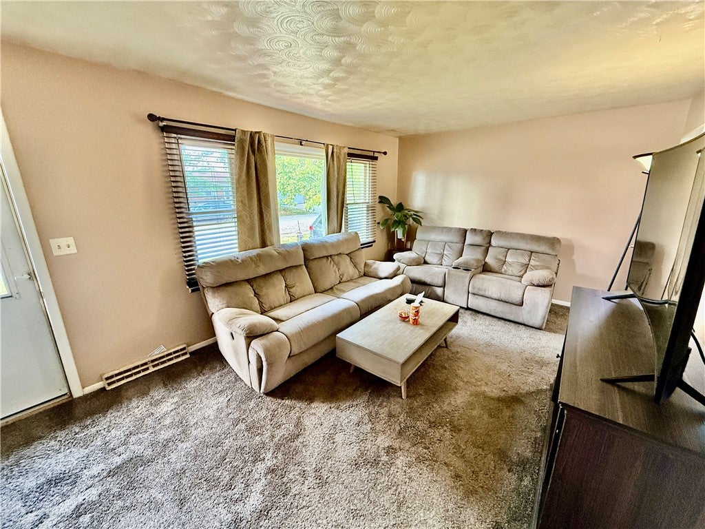4062 Sheffield Drive Decatur, IL 62526 - Photo 5 of 15 Gallery Image 5