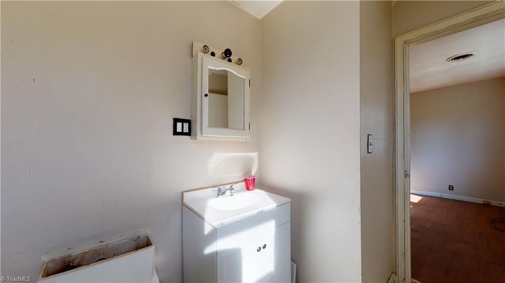 180 Smith Chapel Road Pelham, NC 27311 - Photo 13 of 16 Gallery Image 13