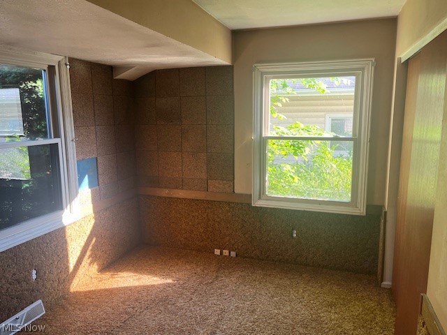 1153 Gulf Road Elyria, OH 44035 - Photo 16 of 22 Bedroom 3