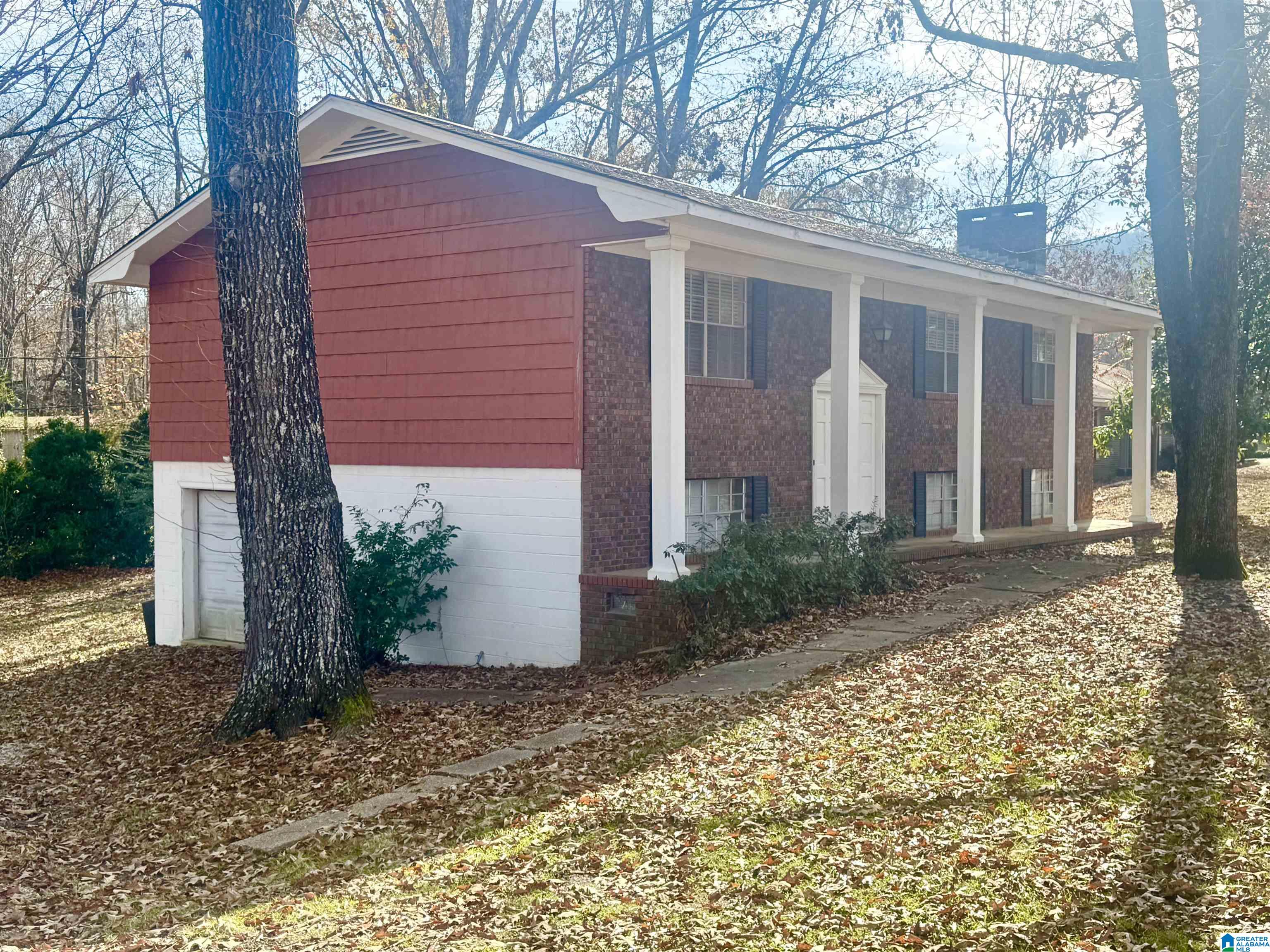 383 Center Point Road Sylacauga, AL 35151 - Photo 2 of 38