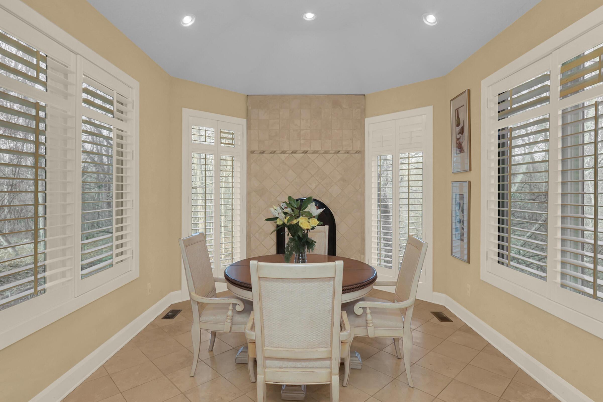 6580 Harriott Road Powell, OH 43065 - Photo 27 of 35 Dining Room