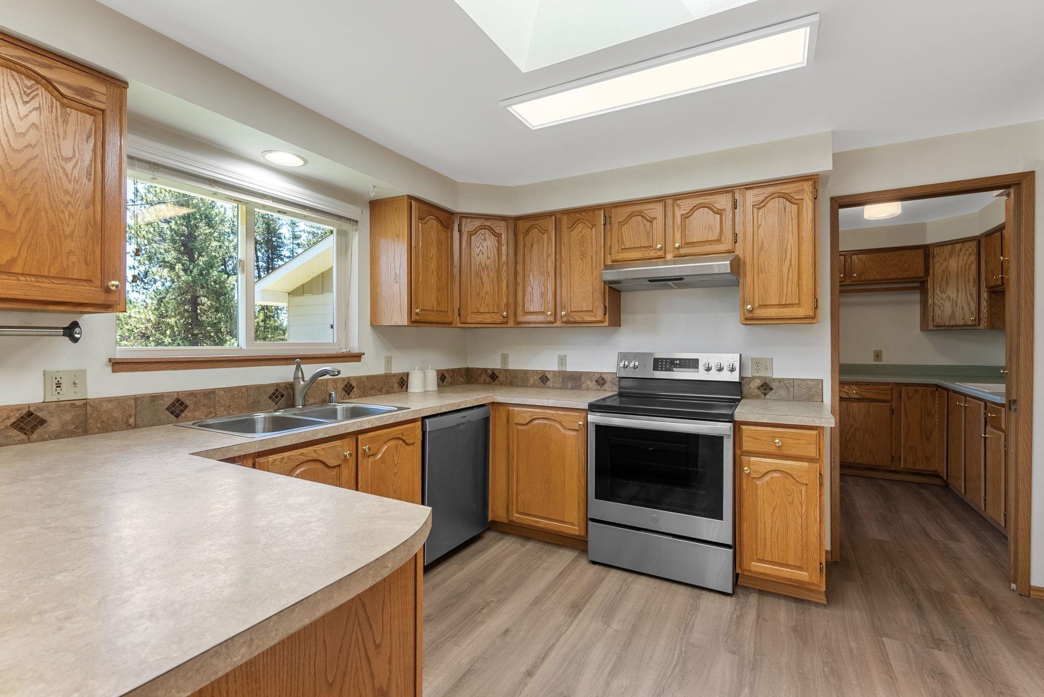 4610 West S Oval Road Spokane, WA 99224 - Photo 13 of 47