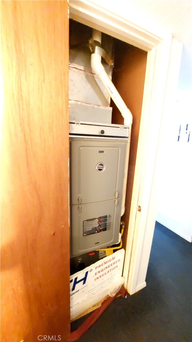 1547 Blackburn Avenue Corning, CA 96021 - Photo 29 of 51 a view of front door