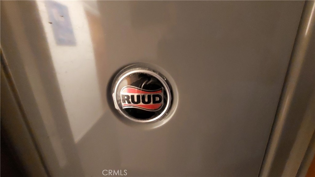 1547 Blackburn Avenue Corning, CA 96021 - Photo 30 of 51 a close up of a mirror of a sink