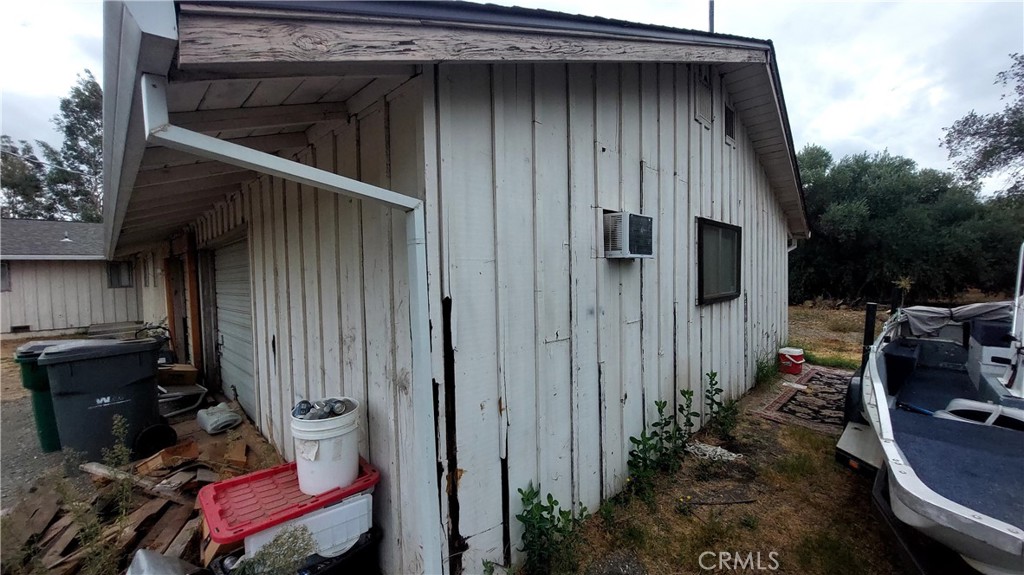 1547 Blackburn Avenue Corning, CA 96021 - Photo 4 of 51 a view of a wooden door