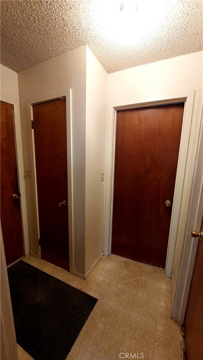 1547 Blackburn Avenue Corning, CA 96021 - Photo 50 of 51 a view of hallway