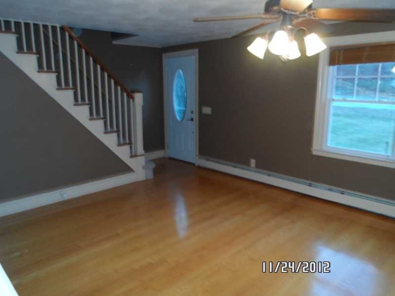 277 Old County Road Smithfield, RI 02917 - Photo 4 of 12 Living Room.