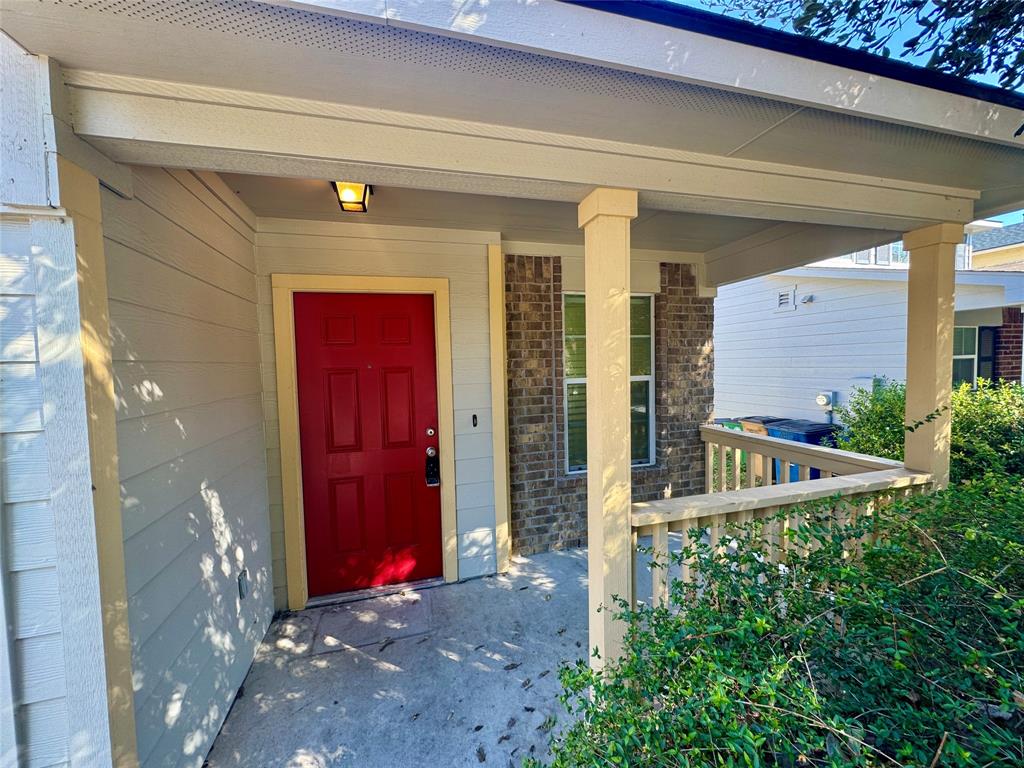 7812 Duber Lane Austin, TX 78747 - Photo 3 of 15 a view of outdoor space